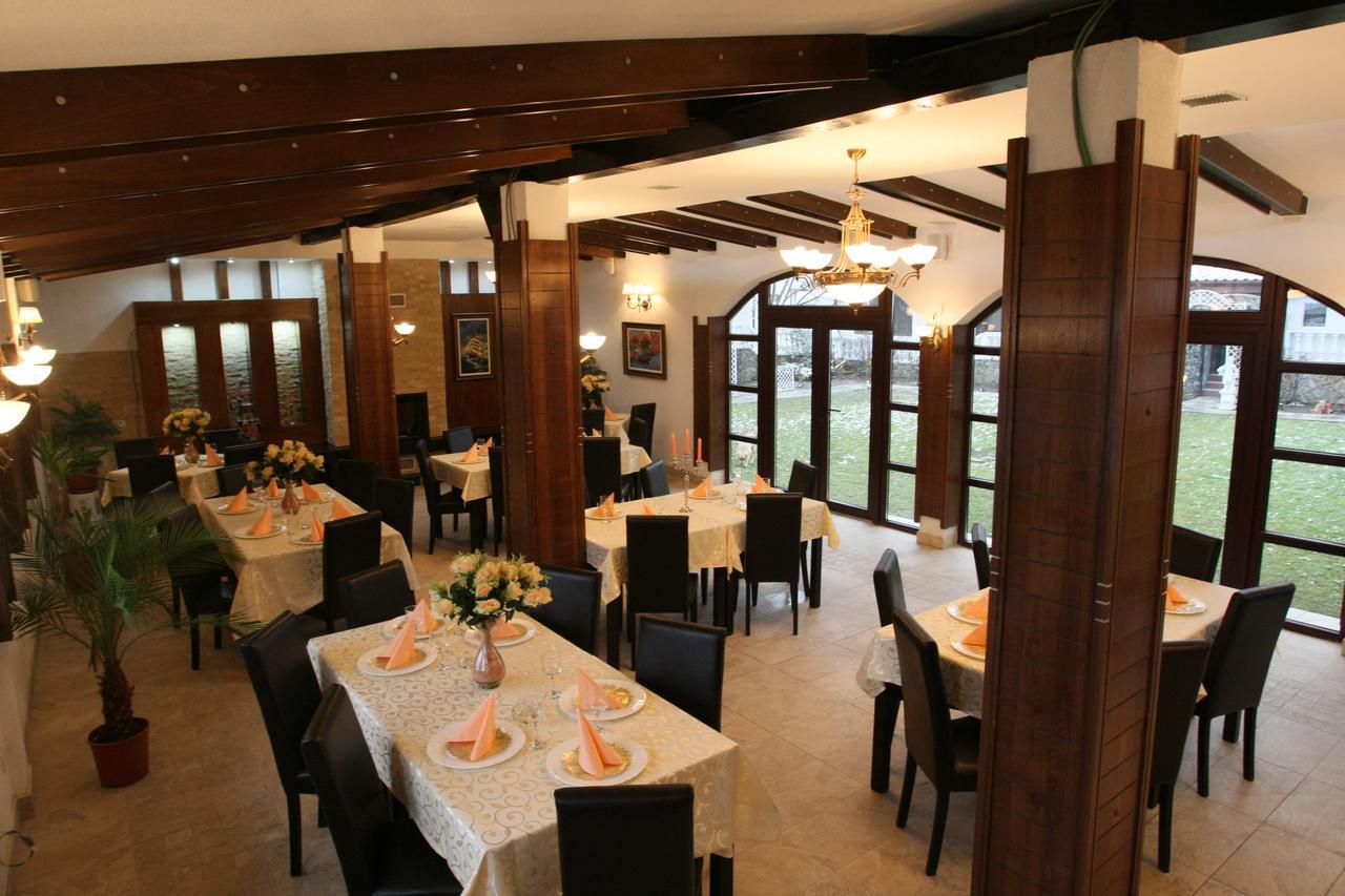 Hotel Roco Izvin Exterior photo