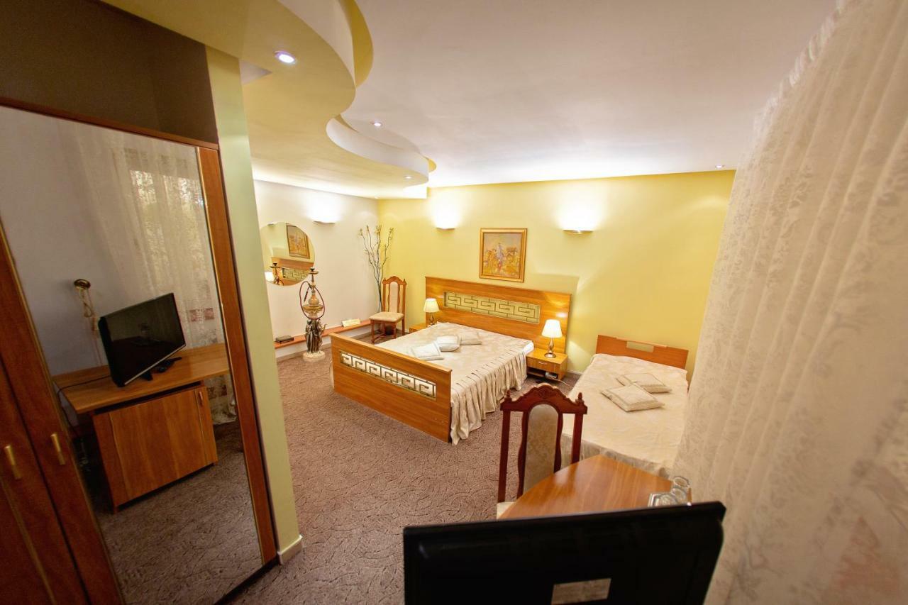 Hotel Roco Izvin Exterior photo