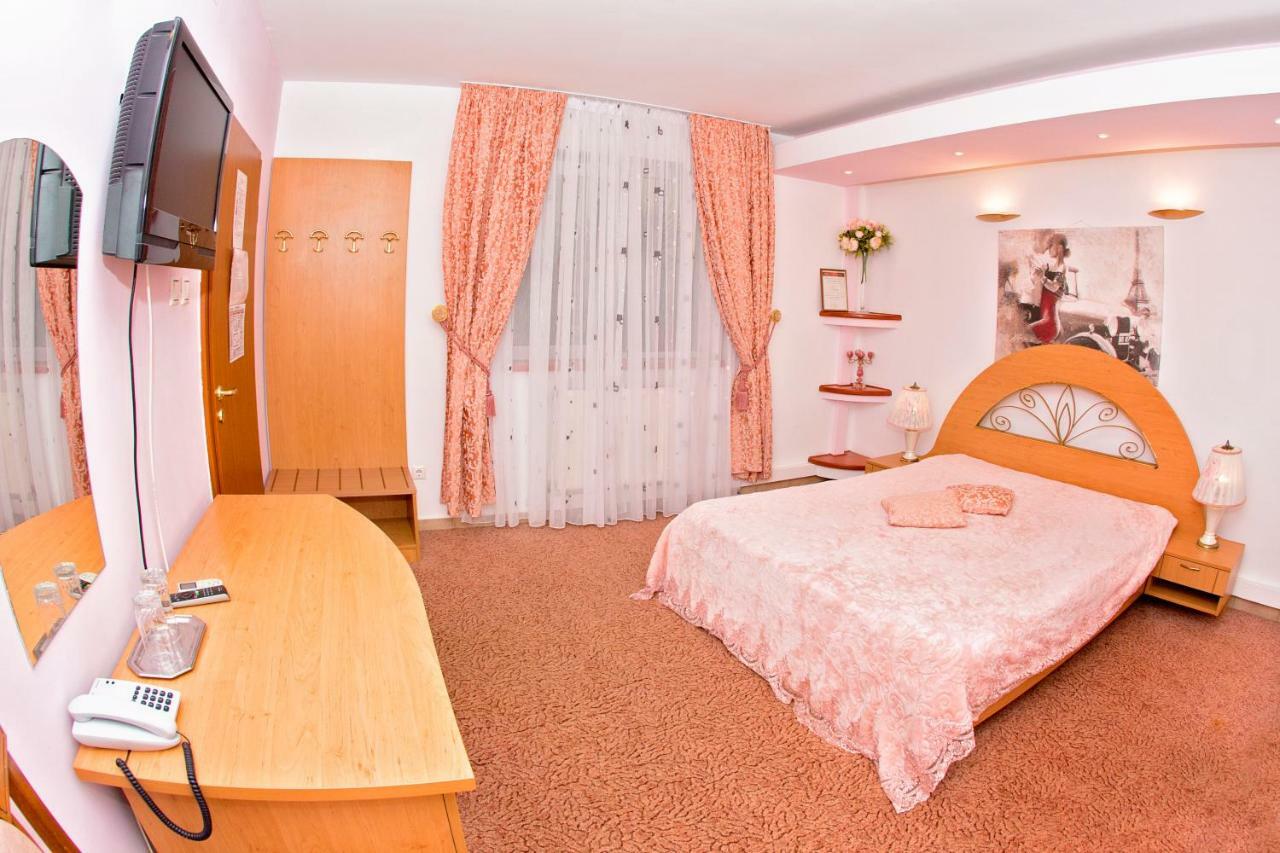 Hotel Roco Izvin Exterior photo