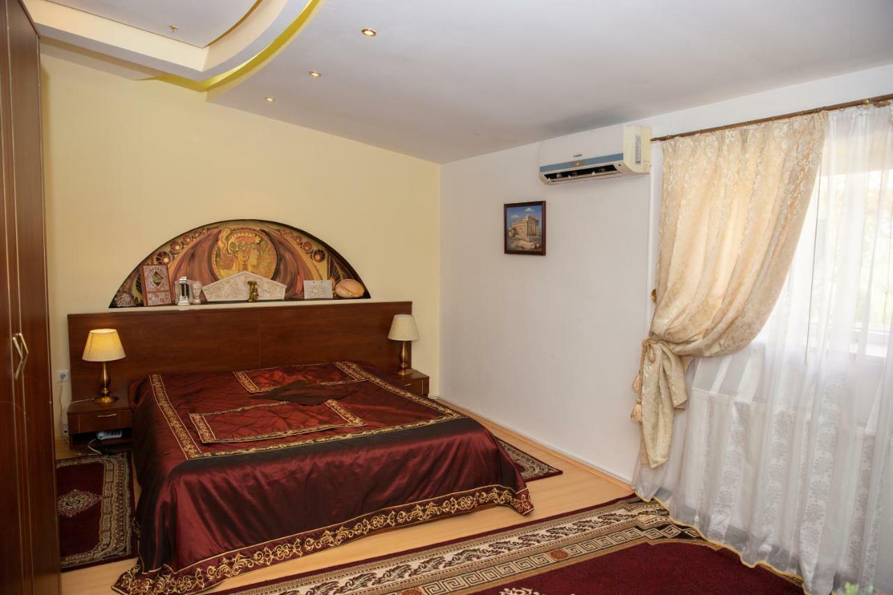 Hotel Roco Izvin Exterior photo